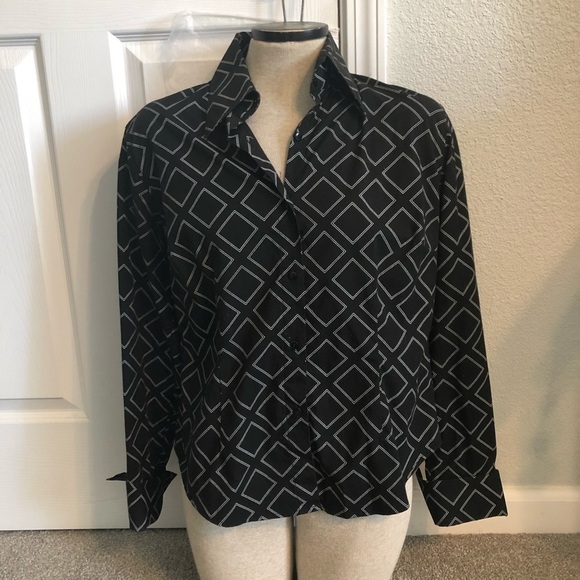 ITALY/ NARA CAMICE/size III/ Blk. /white -button up/ such comfort - Picture 1 of 8